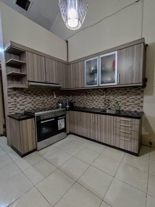 Niki Mawon Homestay Kejayan Экстерьер фото