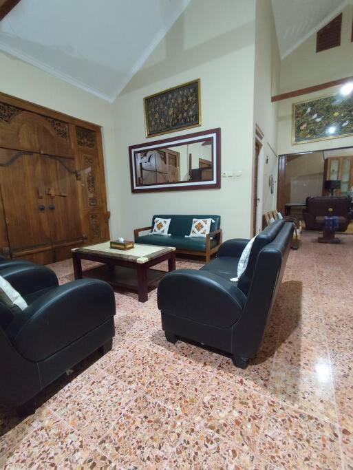 Niki Mawon Homestay Kejayan Экстерьер фото